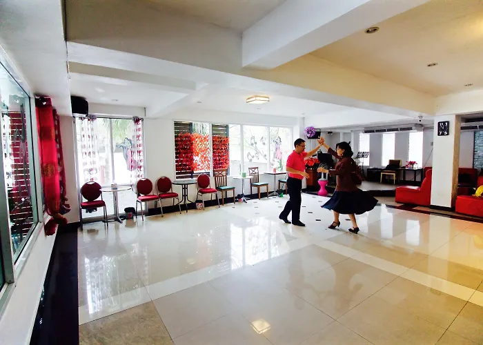 Latin Garden Hotel