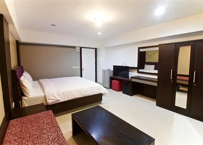 Latin Garden Hotel 2*